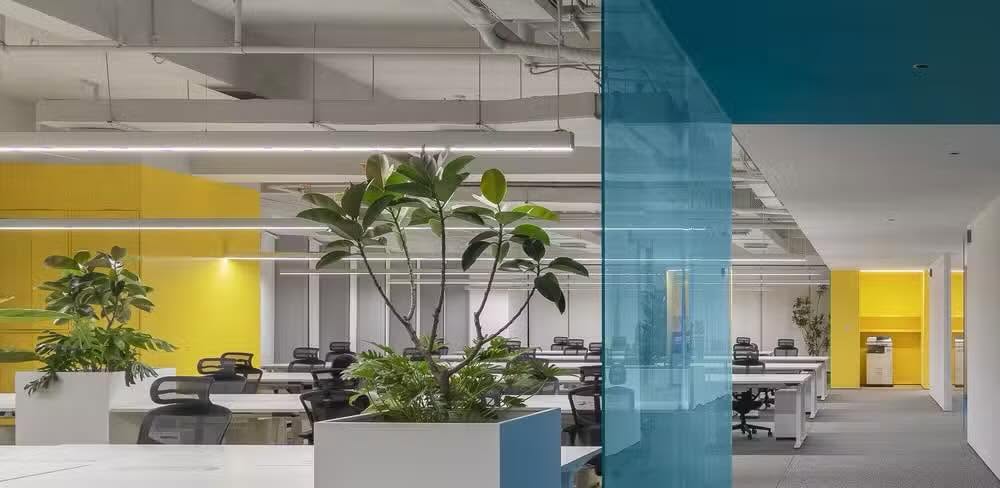 Commercial building by Monyyatt Group