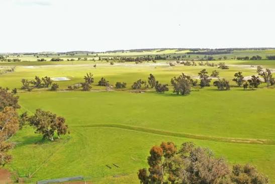 Australia hundred-hectares commercial-residential development land